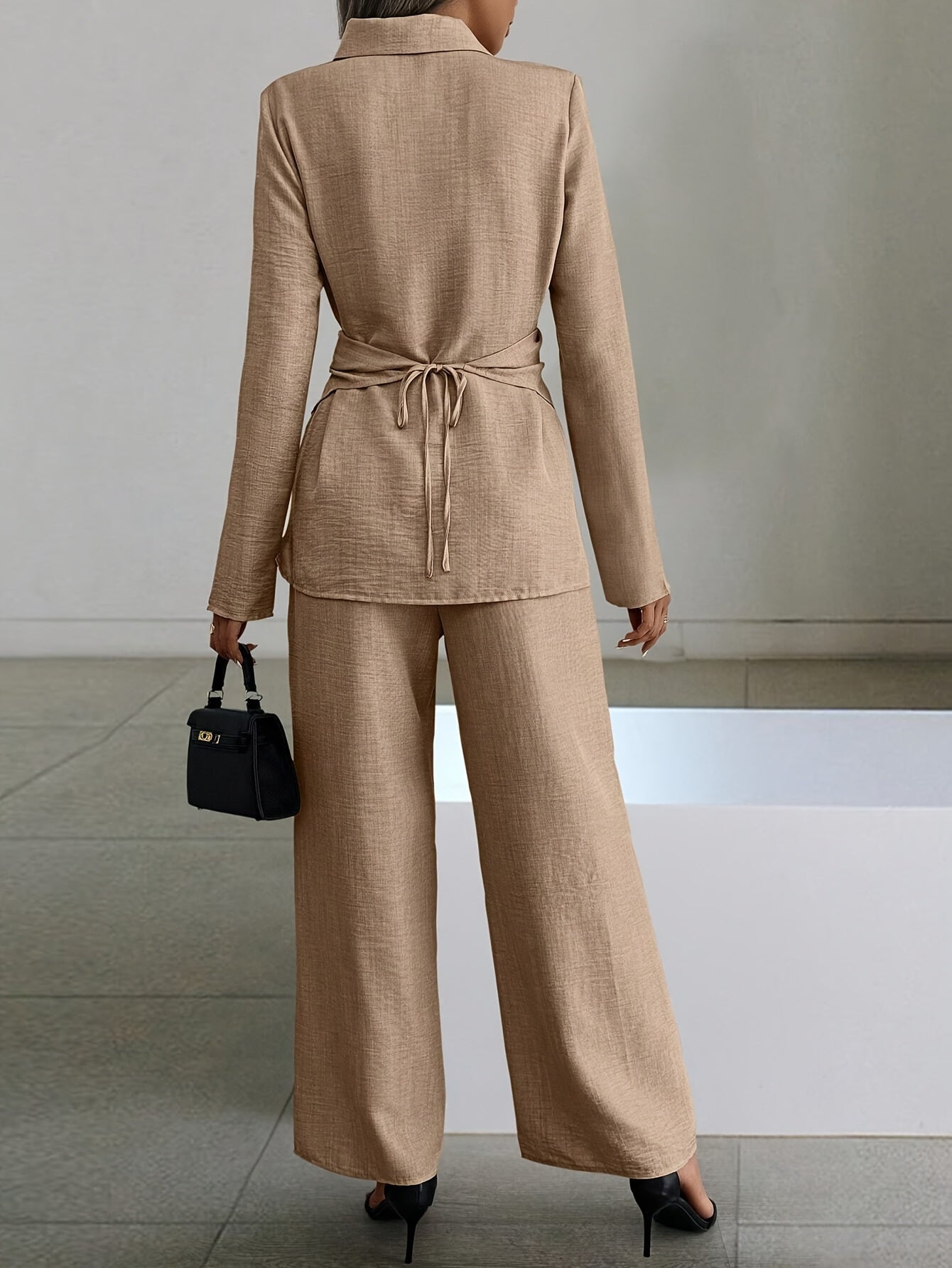 August | Elegant todelt sett